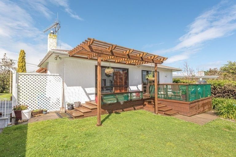 Photo of property in 18 West Way, Durie Hill, Whanganui, 4500