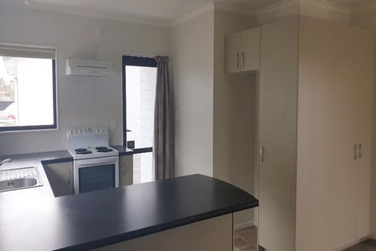 Photo of property in 211 Taradale Road, Pirimai, Napier, 4112