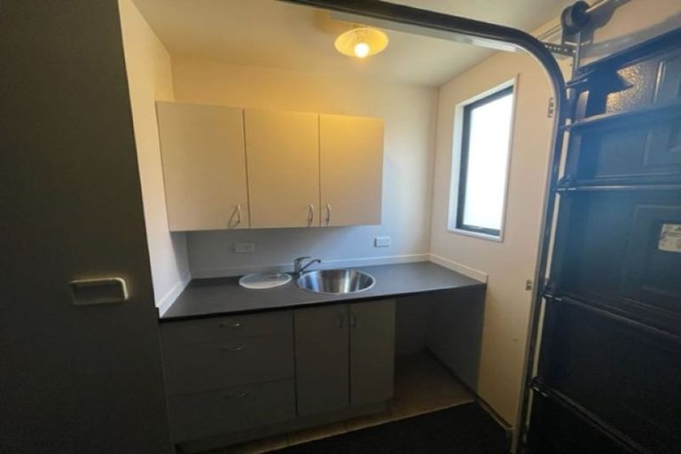 Photo of property in 2/27 Kellaway Drive, East Tamaki, Auckland, 2013