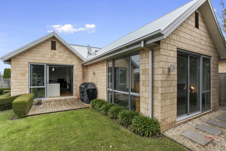 Photo of property in 2 Cellars Way, Yaldhurst, Christchurch, 8042