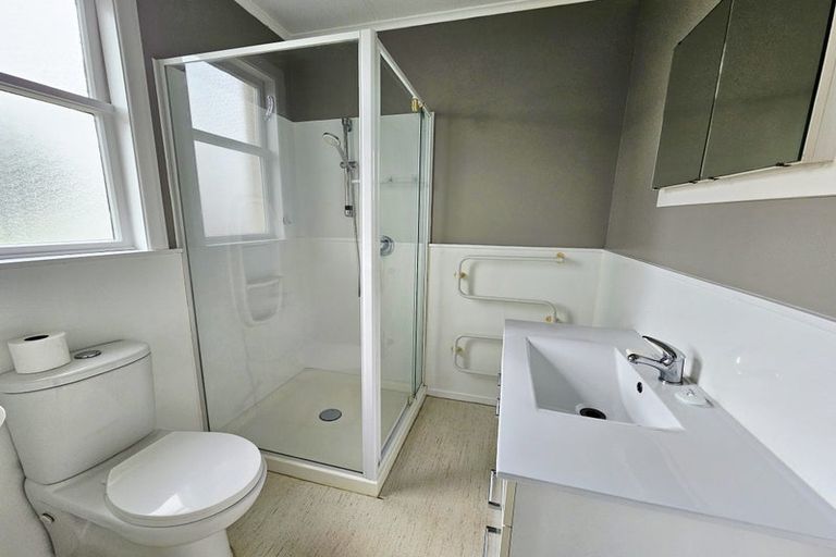 Photo of property in 2/106 Linton Street, West End, Palmerston North, 4410