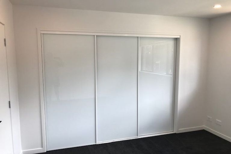 Photo of property in 109c Hobsonville Road, West Harbour, Auckland, 0618