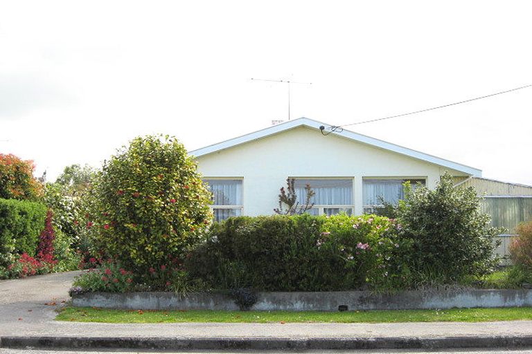 Photo of property in 25 Ashgrove Street, Rangiora, 7400