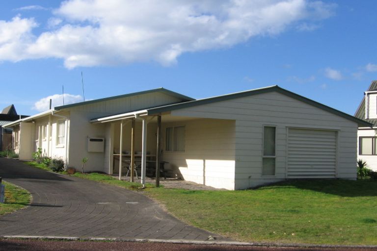 Photo of property in 12a Bagnall Place, Pauanui, Hikuai, 3579