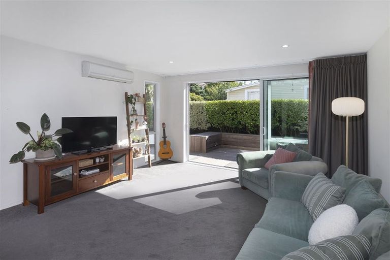 Photo of property in 3/24 Eversleigh Street, St Albans, Christchurch, 8014