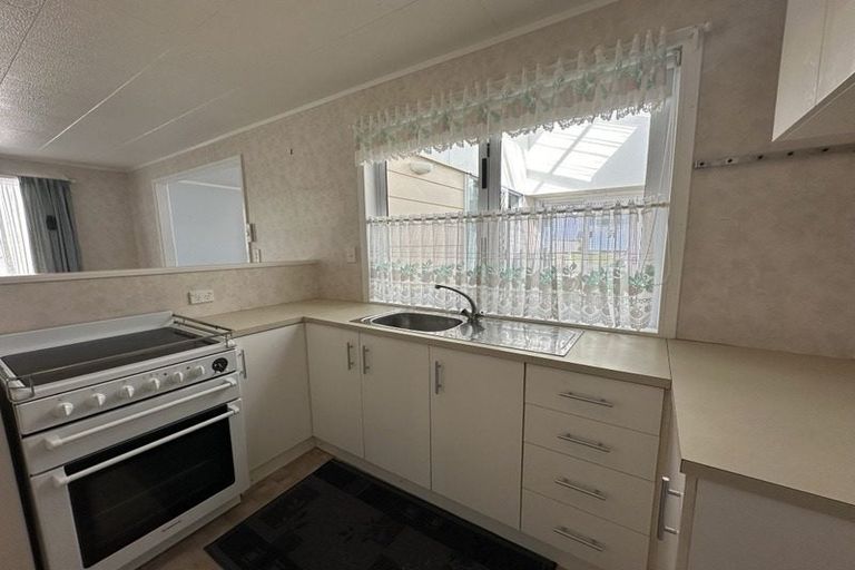 Photo of property in 1979 Ngunguru Road, Ngunguru, Whangarei, 0173