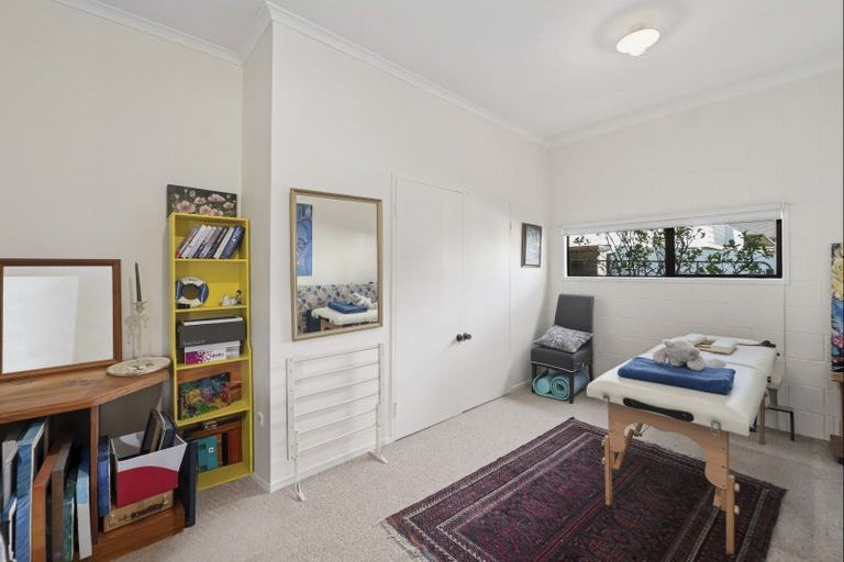 Photo of property in 9 Gillies Avenue, Taupo, 3330
