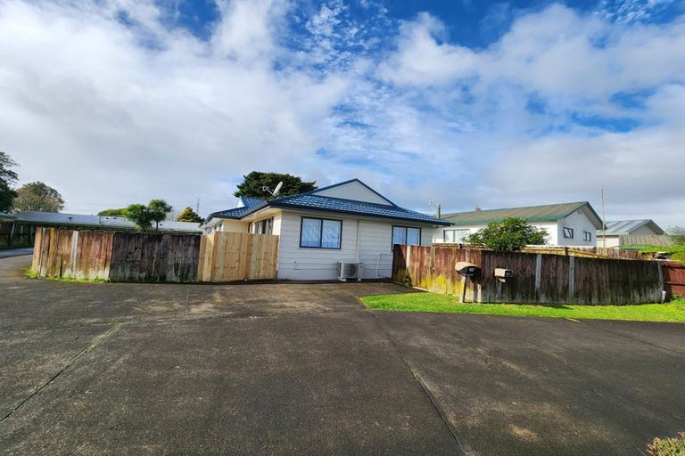Photo of property in 1/14 Nerissa Place, Randwick Park, Auckland, 2105