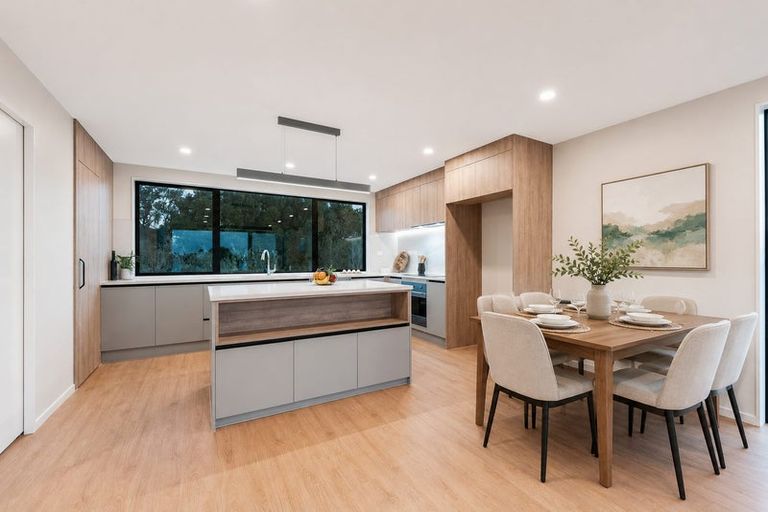 Photo of property in 4202d Great North Road, Glendene, Auckland, 0602