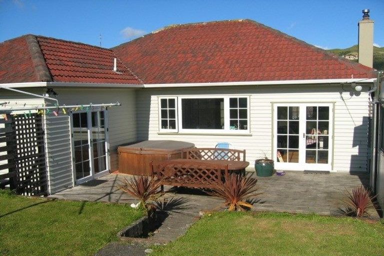 Photo of property in 3 Bould Street, Johnsonville, Wellington, 6037