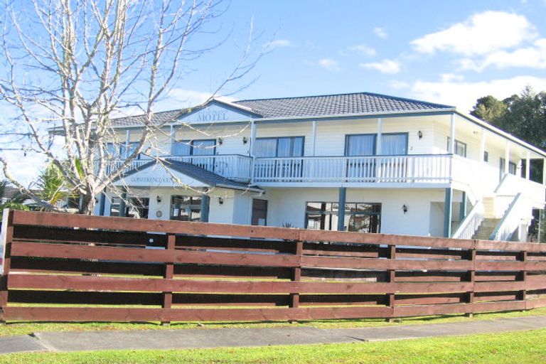 Photo of property in 4 Tohitapu Road, Paihia, 0200