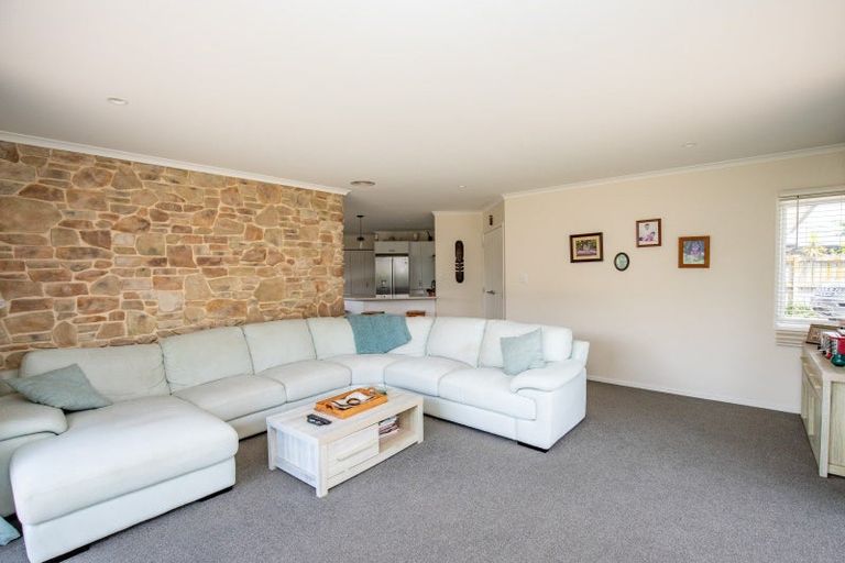 Photo of property in 59 Darlington Street, Ngatea, 3503