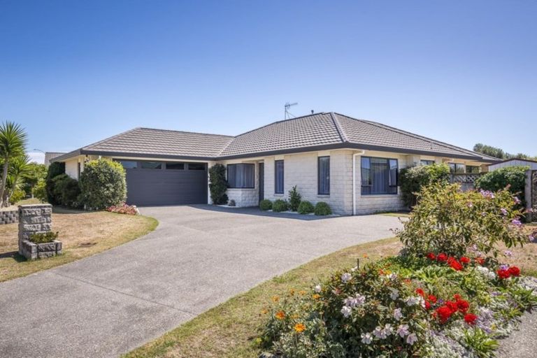 Photo of property in 39 Murray Court, Paraparaumu Beach, Paraparaumu, 5032