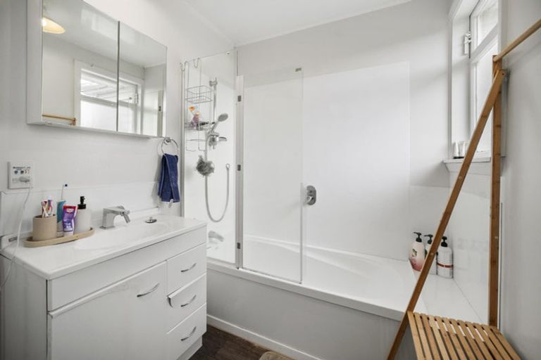 Photo of property in 25 Tuckers Road, Redwood, Christchurch, 8051