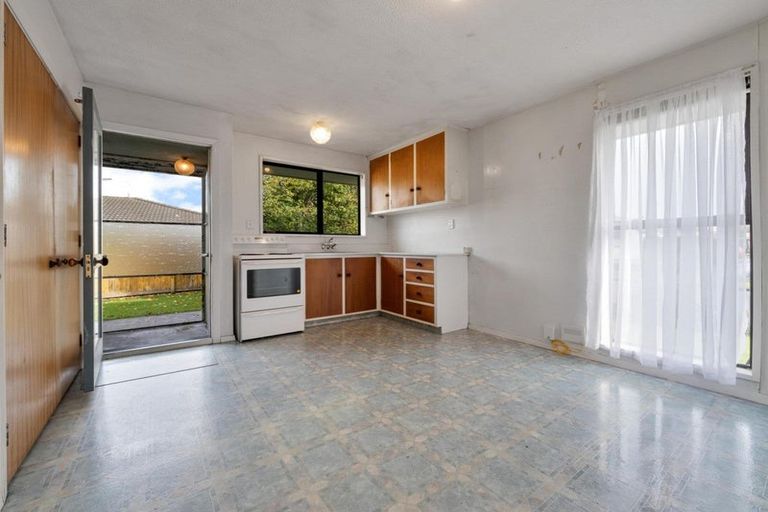 Photo of property in 1/2 Castile Place, Belfast, Christchurch, 8051