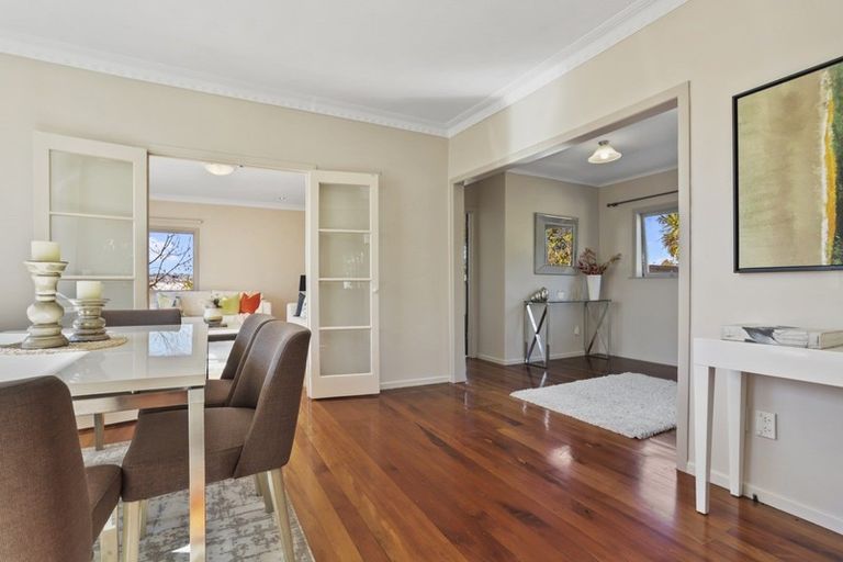 Photo of property in 228 Beach Haven Road, Beach Haven, Auckland, 0626