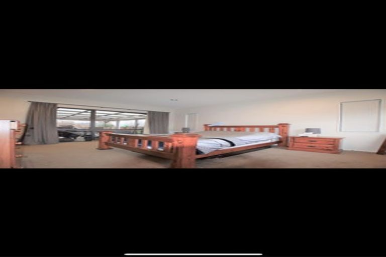 Photo of property in 6 Karika Place, Massey, Auckland, 0614