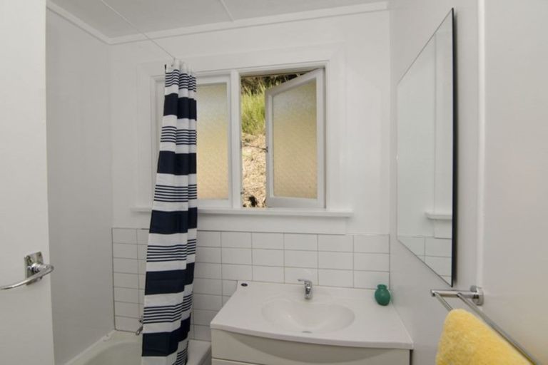 Photo of property in 89 Branxholm Street, Roxburgh, 9500