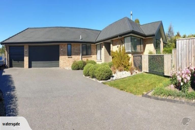 Photo of property in 5 Perrin Place, Darfield, 7510