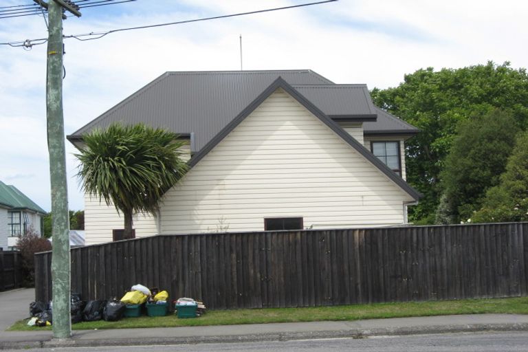 Photo of property in 2/20 Harman Street, Addington, Christchurch, 8024