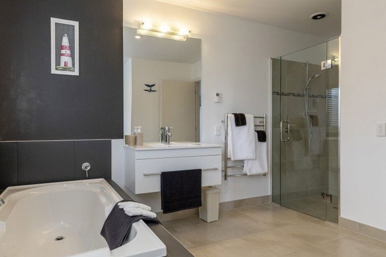 Photo of property in 2 Cherry Lane, Acacia Bay, Taupo, 3330