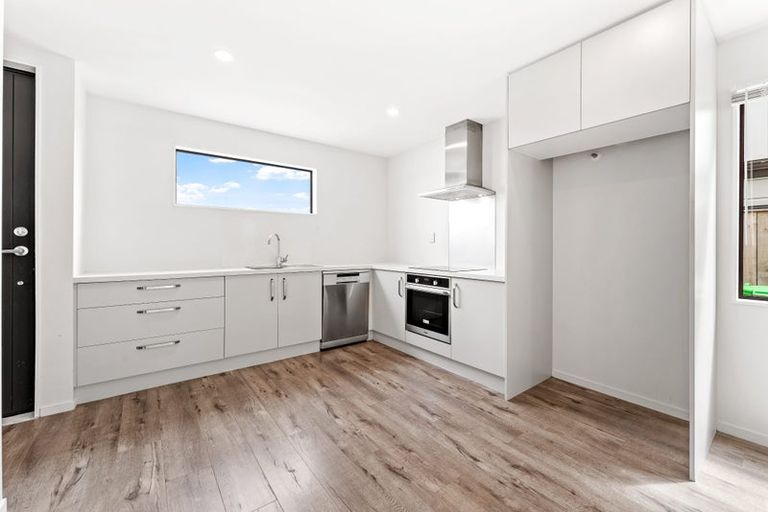 Photo of property in 10 Toia Lane, Silverdale, 0932