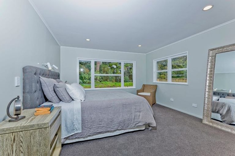 Photo of property in 51 Cambridge Road, Riverhead, 0820