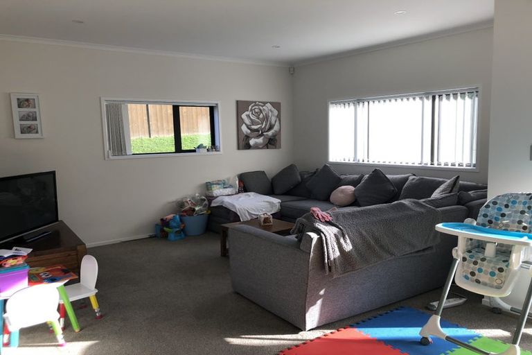 Photo of property in 46 Harris Drive, Silverdale, 0932