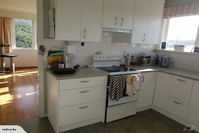 Photo of property in 8 Winston Street, Crofton Downs, Wellington, 6035