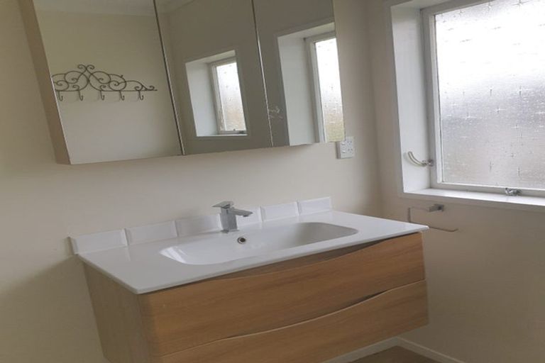 Photo of property in 2/14 Meachen Terrace, Waiuku, 2123