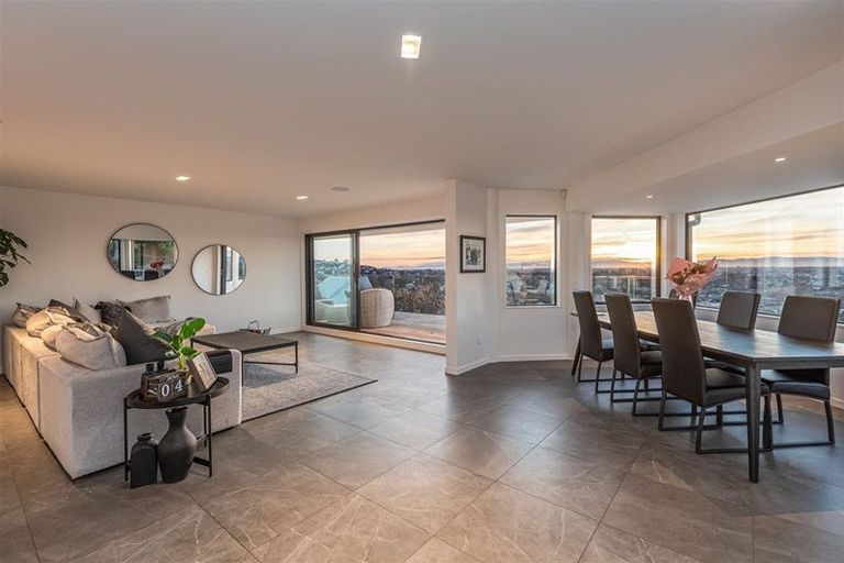 Photo of property in 15 Woodlau Rise, Huntsbury, Christchurch, 8022