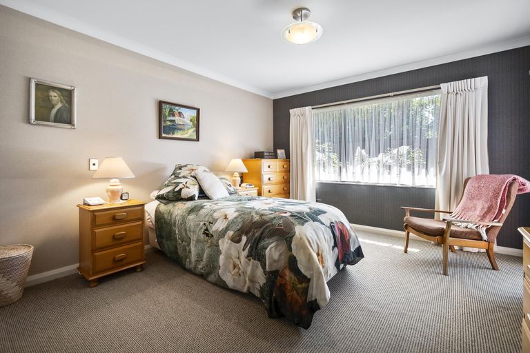 Photo of property in 27a Knowles Street, Terrace End, Palmerston North, 4410