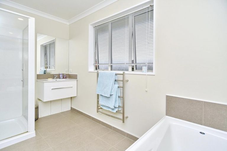 Photo of property in 17 Stanton Place, Woodend, 7610