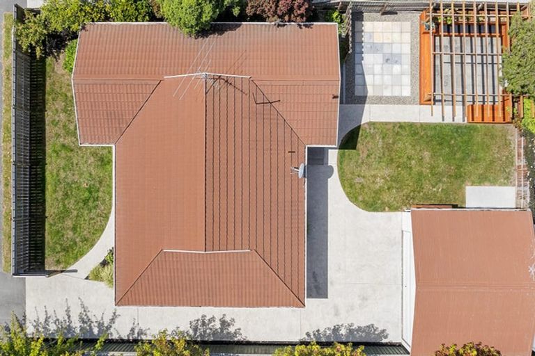 Photo of property in 24 Wades Avenue, Saint Martins, Christchurch, 8022