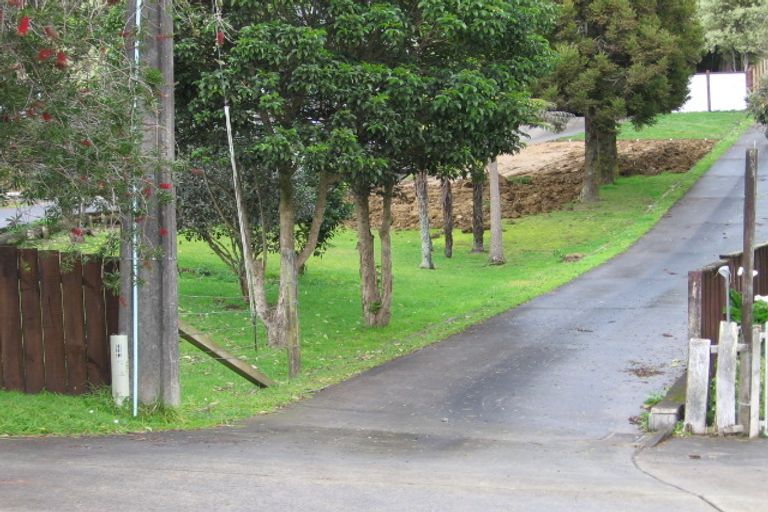 Photo of property in 63 Stillwater Crescent, Stillwater, Silverdale, 0993