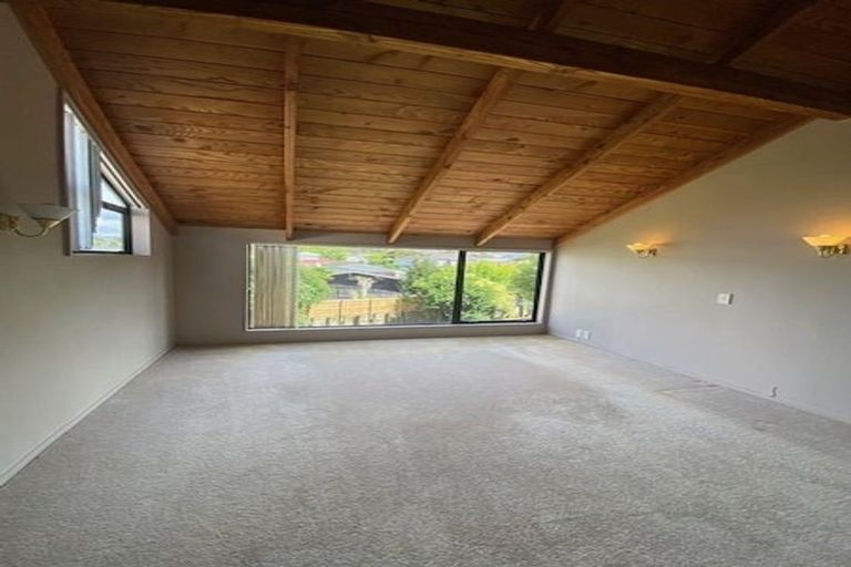 Photo of property in 2/6 Napoleon Avenue, Milford, Auckland, 0620