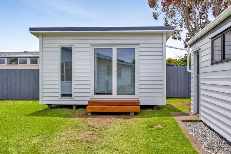 Photo of property in 4 Maralyn Place, Bell Block, New Plymouth, 4312