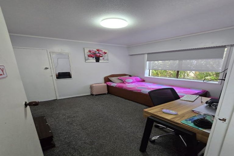 Photo of property in 2/16 Churchill Avenue, Manurewa, Auckland, 2102