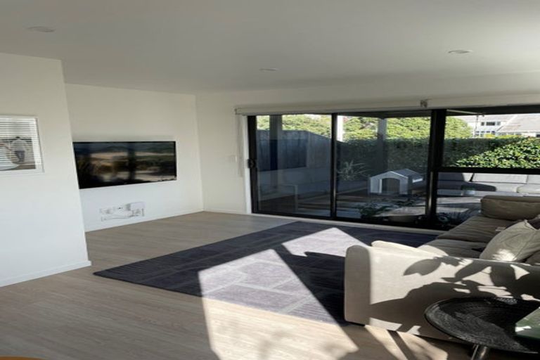 Photo of property in 94a Bay Street, Red Beach, 0932