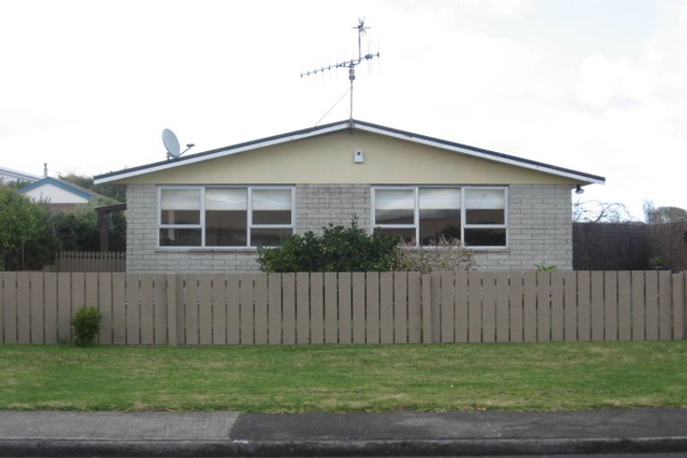 Photo of property in 6a Manawa Avenue, Raumati Beach, Paraparaumu, 5032