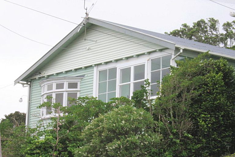 Photo of property in 6 Fortunatus Street, Brooklyn, Wellington, 6021