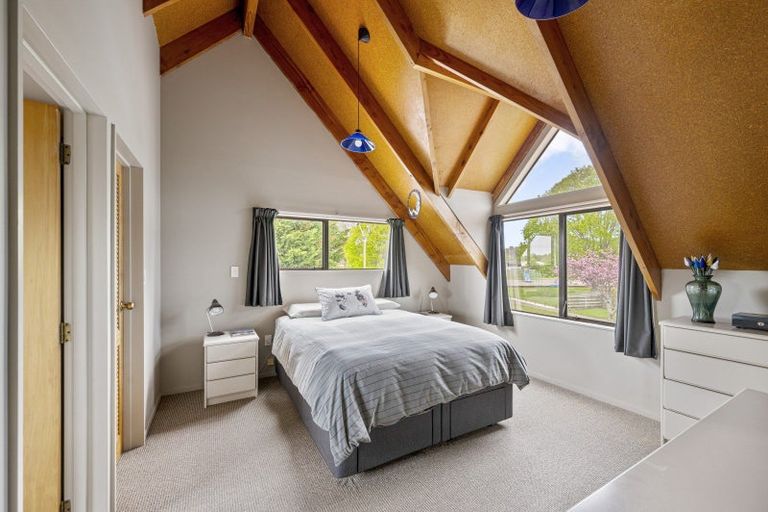 Photo of property in 22 Whiting Crescent, Greenmeadows, Napier, 4112