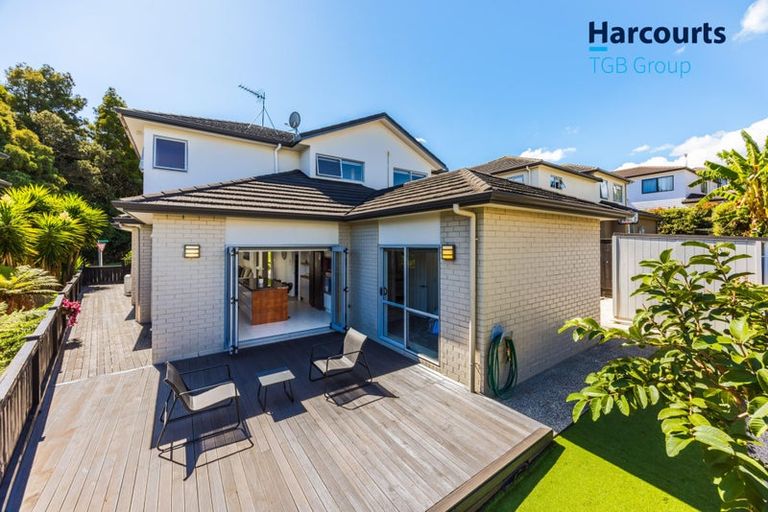 Photo of property in 2 Beatrice Place, Flat Bush, Auckland, 2016