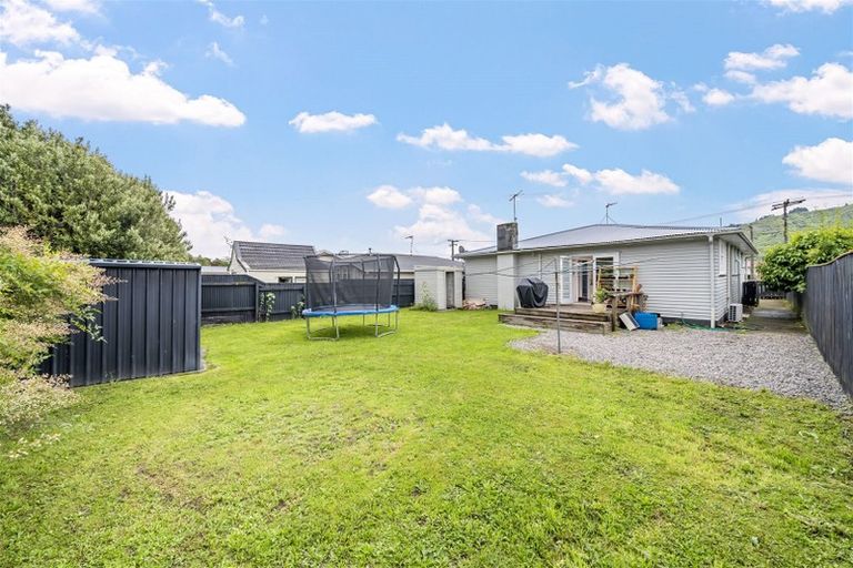 Photo of property in 12 Benge Crescent, Clouston Park, Upper Hutt, 5018