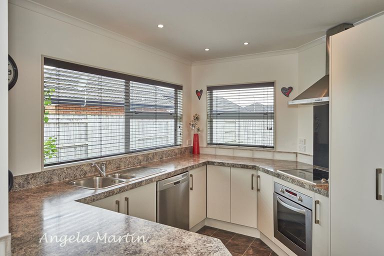 Photo of property in 47a Rosalie Terrace, Kelvin Grove, Palmerston North, 4414