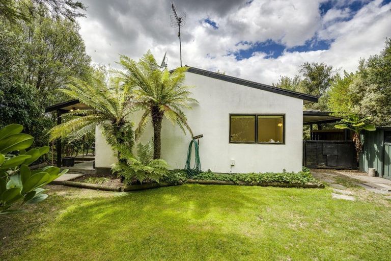 Photo of property in 34 James Cook Street, Havelock North, 4130