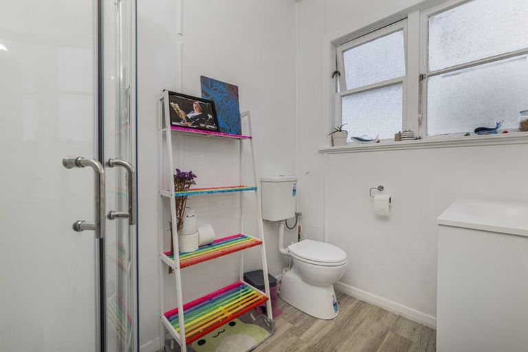 Photo of property in 32 Riley Crescent, Woolston, Christchurch, 8023