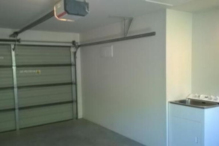 Photo of property in 92b Peverel Street, Riccarton, Christchurch, 8041