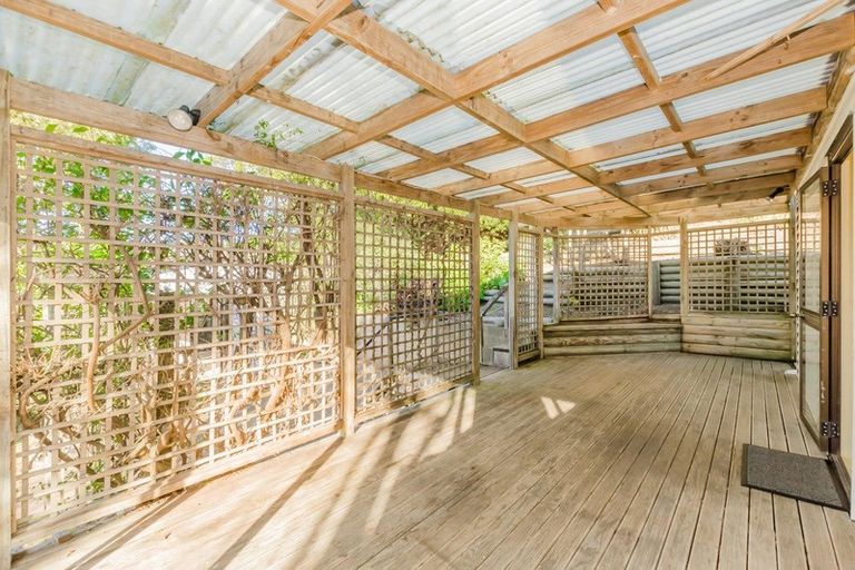 Photo of property in 38 Hicks Crescent, Waikanae Beach, Waikanae, 5036