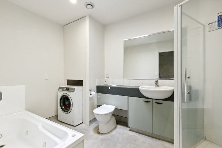 Photo of property in Hume House, 152uc The Terrace, Wellington Central, Wellington, 6011